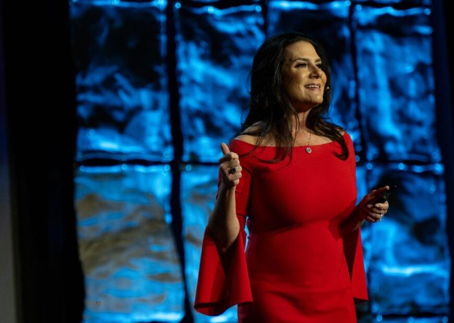 Who Is Danielle DiMartino Booth? All About the YouTuber's Economic Insights and Background 1 Danielle DiMartino Booth