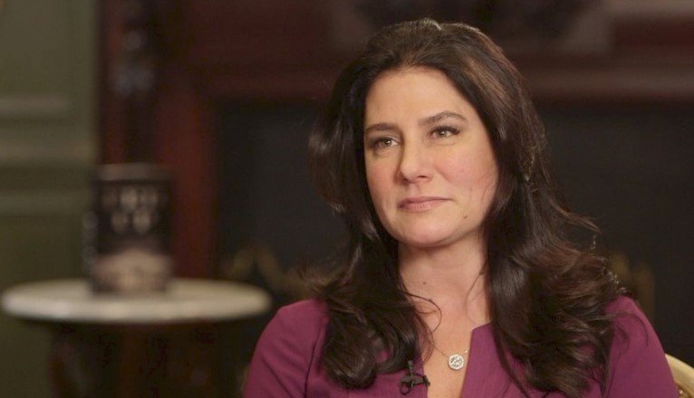 Who Is Danielle DiMartino Booth? All About the YouTuber's Economic Insights and Background 3 Danielle DiMartino Booth