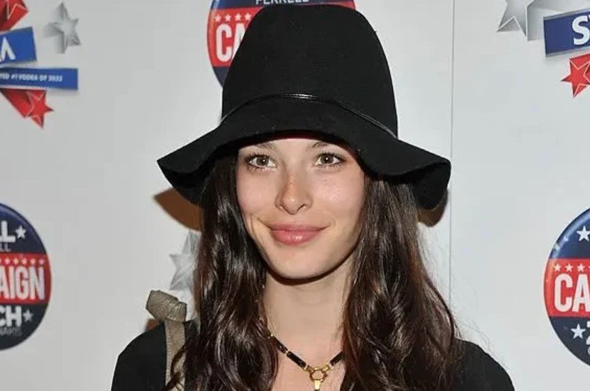 carly foulkes