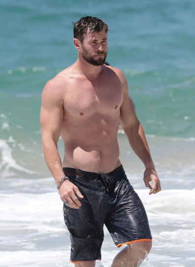 chris hemsworth height