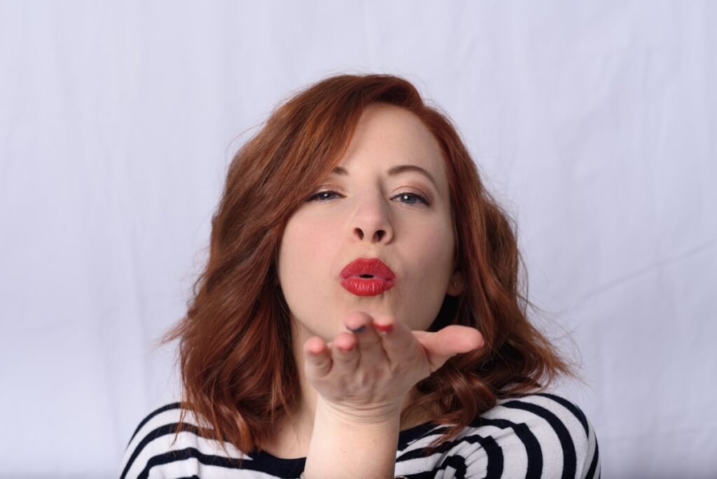 Create Fun AI Kissing Videos with Free Face Swap Technology